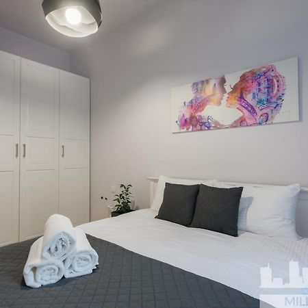 Millennium Awangarda Grey Apartment Warsaw Exterior photo